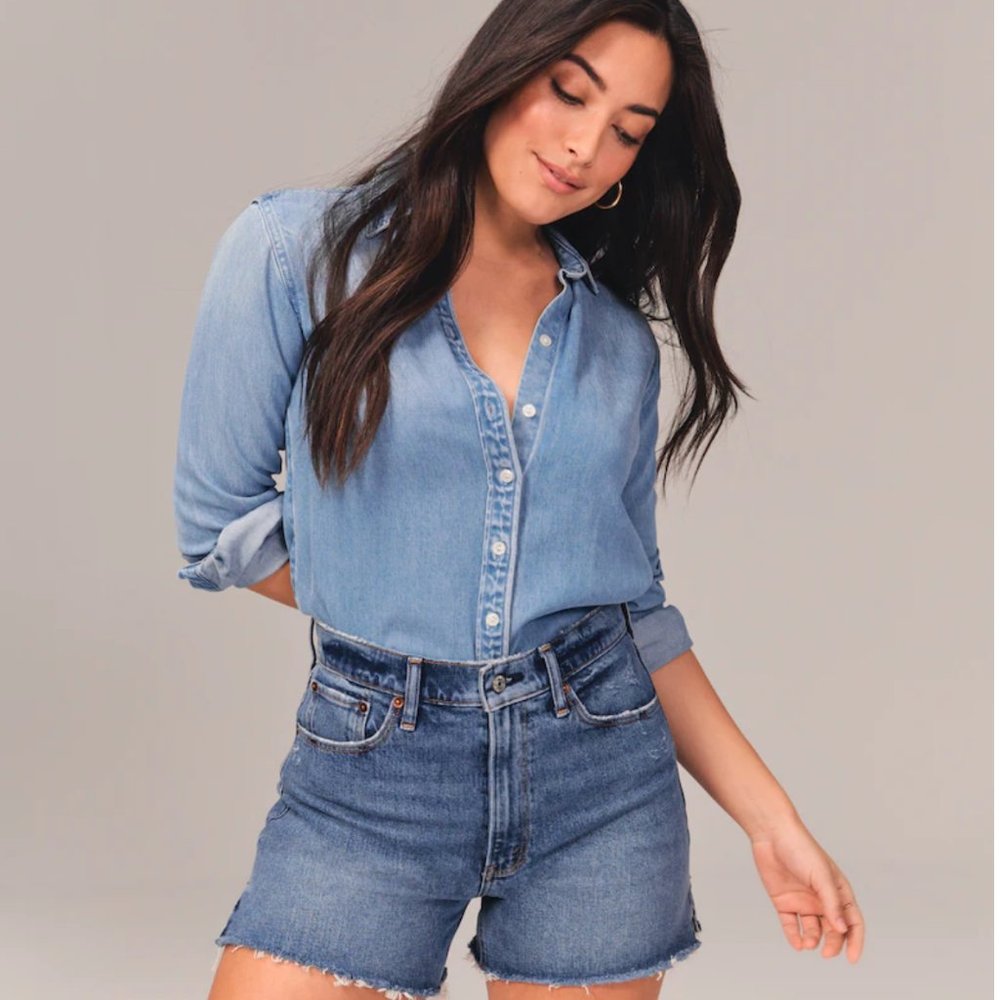 Abercrombie Curve Love High Rise 4 Inch Mom Shorts